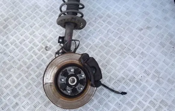 Hyundai i40 Front wheel hub spindle knuckle