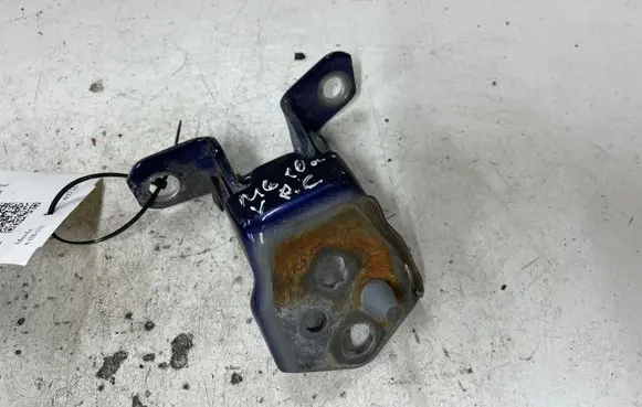 Mazda 6 Front door upper hinge