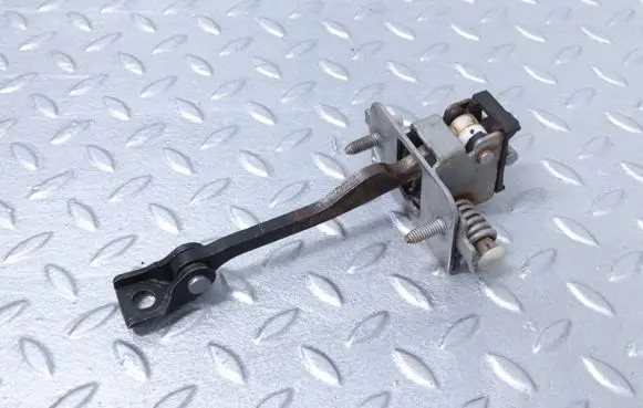 BMW 3 E30 Rear door check strap stopper 41521906785 1906785