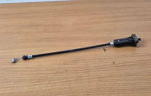 KIA Sportage Fuel cap flap release cable F10006B25