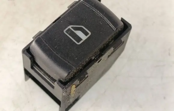 Volkswagen Golf IV Electric window control switch 3B0959855B