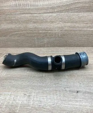 Mercedes-Benz E W211 Engine coolant pipe/hose A0009972259