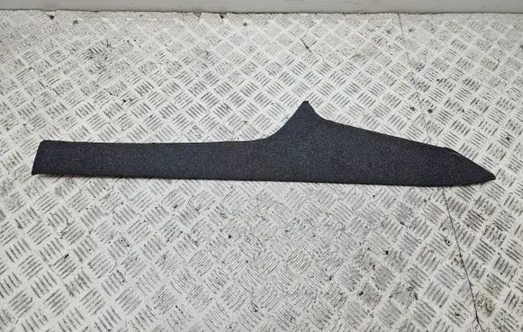 Dashboard glove box trim