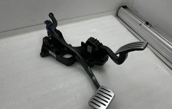 Tesla Model X Pedal assembly 162069100E DWY23226XA XA6638