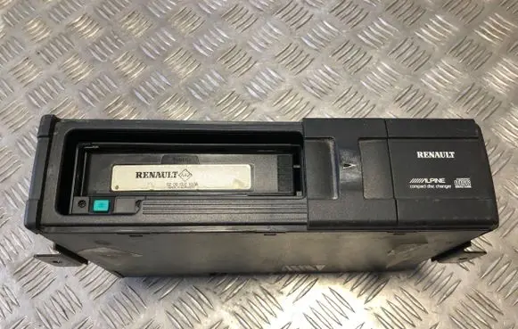 Renault Espace - Grand espace IV CD/DVD changer 8200002656A 8200207100