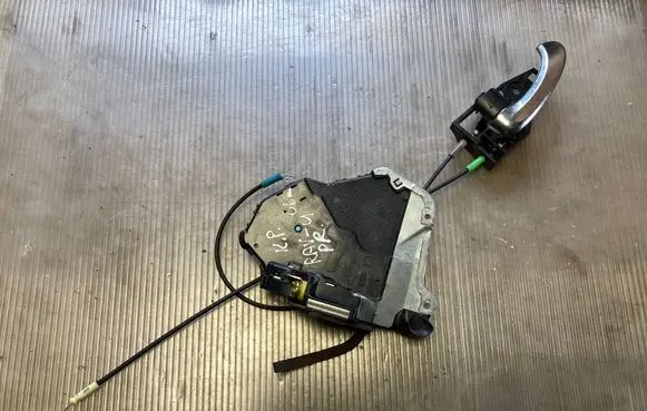 Front door lock