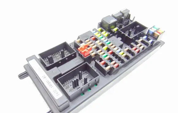Land Rover Discovery Sport Fuse module FK7214F041AC