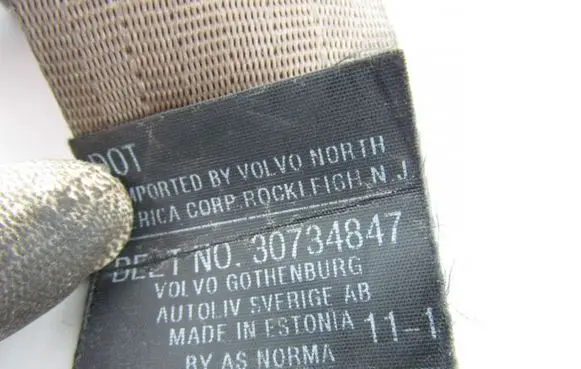 Volvo S80 Front seatbelt 30734847