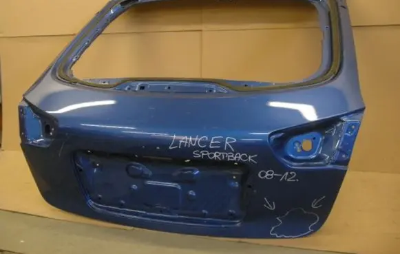Mitsubishi Lancer X Tailgate/trunk/boot lid