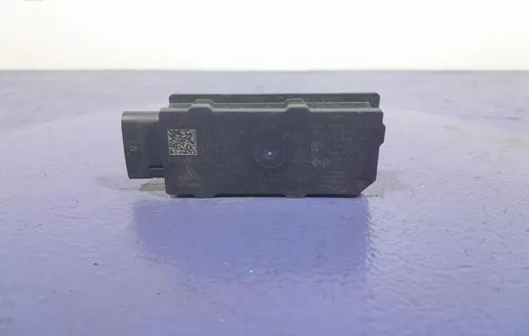 Skoda Octavia 985 Sound amplifier 5WA962133B