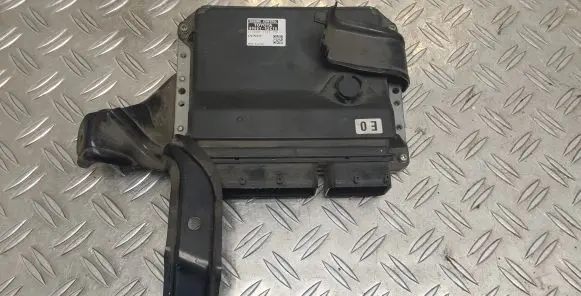 Toyota RAV 4 (XA30) Engine control unit/module 8966142C10