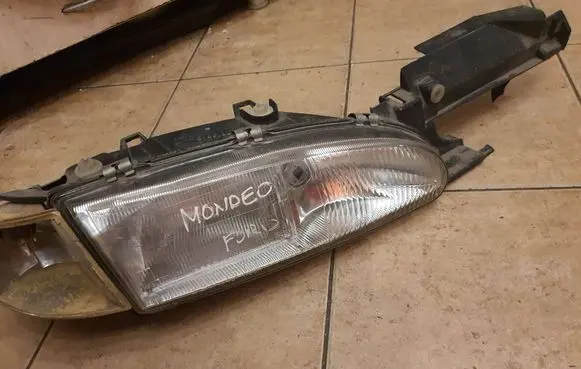 Ford Mondeo MK I Headlight/headlamp 4311106r