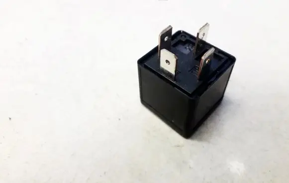 Opel Zafira A Other relay 90464760
