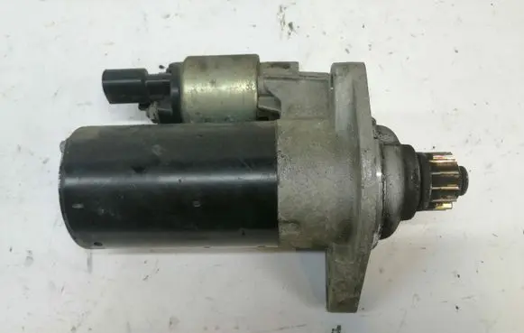 Volkswagen Scirocco Starter motor 001142003 02Z911023R