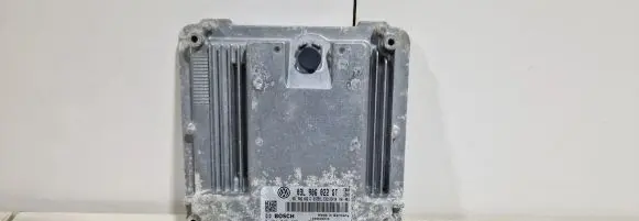 Volkswagen Tiguan Engine control unit/module 03L906022GT