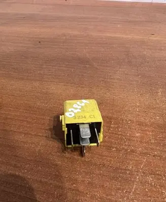 Mercedes-Benz A W168 Other relay A0025421419 D2861