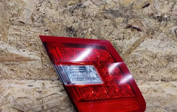 Mercedes-Benz E W212 Tailgate rear/tail lights A2129060358 483523 778003
