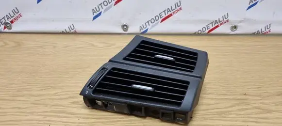 BMW X5 E70 Dashboard side air vent grill/cover trim 7161804