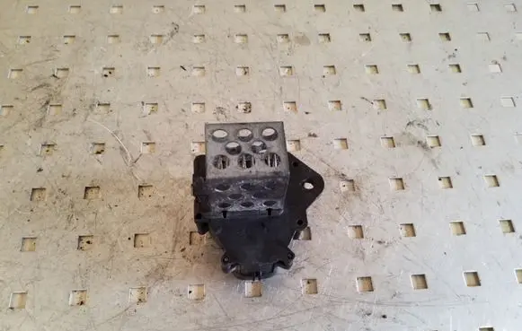 Peugeot 5008 Other devices 9658508980