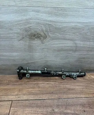 Mercedes-Benz E W212 Fuel main line pipe A6110700095