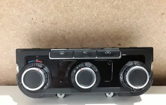 Volkswagen Golf VI Climate control unit 3C8907336H