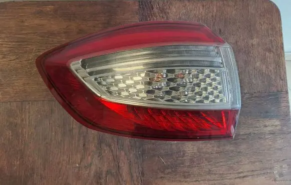 Ford Mondeo MK IV Rear/tail lights 20-211-01129