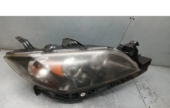 Mazda 3 I Front reflector 