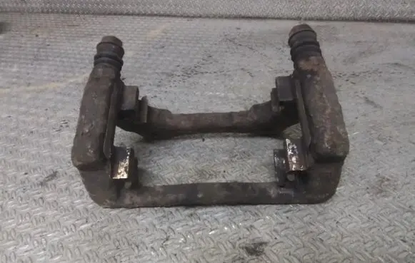 Renault Modus Front Brake Caliper Pad/Carrier 