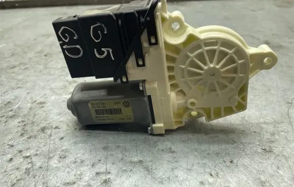 Volkswagen Golf V Rear door window regulator motor 998348340 1K0959704P 1120006