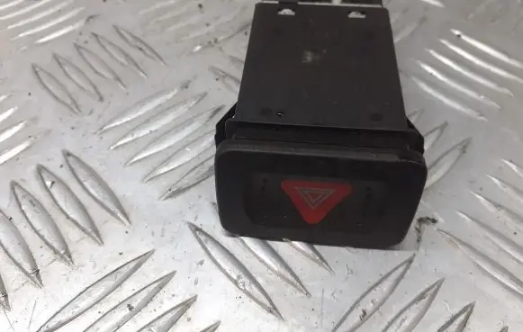 Volkswagen Golf IV Hazard light switch 1J0953235A