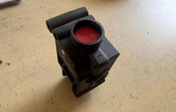 Ford Focus Fuel cut-off switch XW4T9341AA