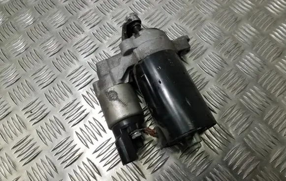 Audi A5 8T 8F Starter motor 06H911021