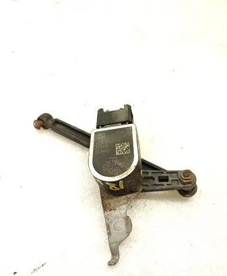 Headlight/headlamp level sensor
