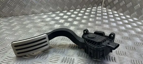 Tesla Model 3 Accelerator throttle pedal 1011298