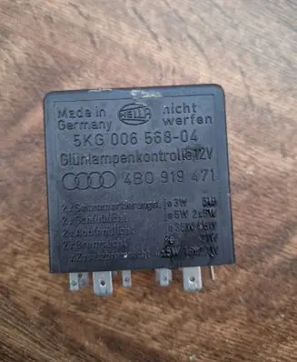 Audi A8 S8 D2 4D Other relay 4B0919471 5KG00656804
