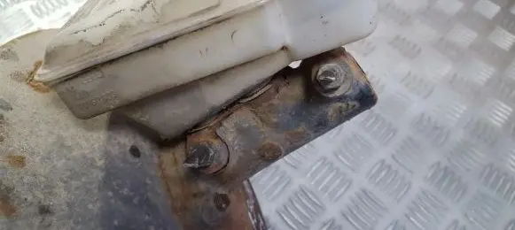 Volkswagen Transporter - Caravelle T4 Master brake cylinder 701011303