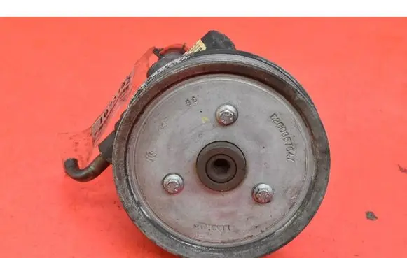 Renault Laguna II Power steering pump 8200319066