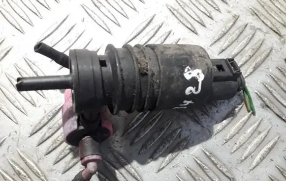 Volkswagen Golf V Windscreen/windshield washer pump 1j0973722