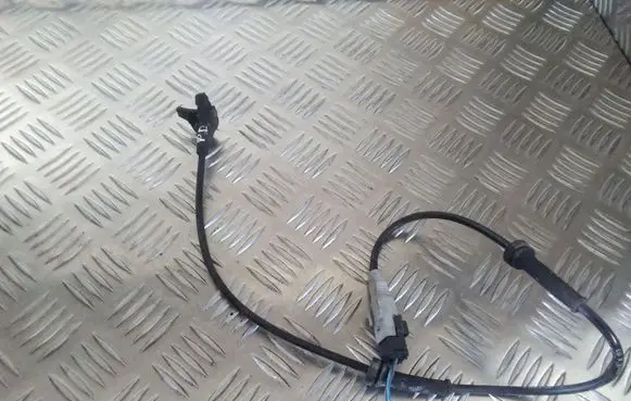 Citroen C4 I ABS brake wheel speed sensor 9659058280