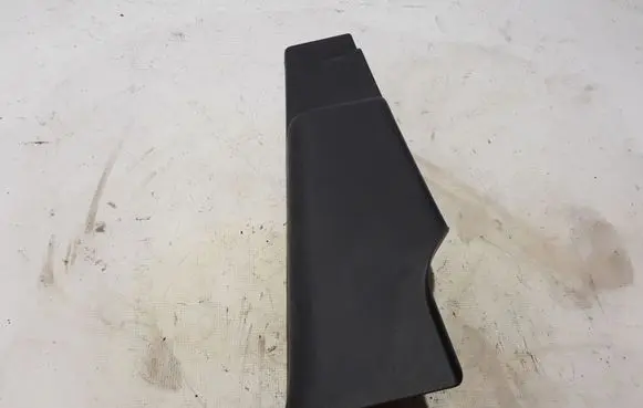 Mercedes-Benz Citan W415 (B) pillar trim (bottom) 8200421070