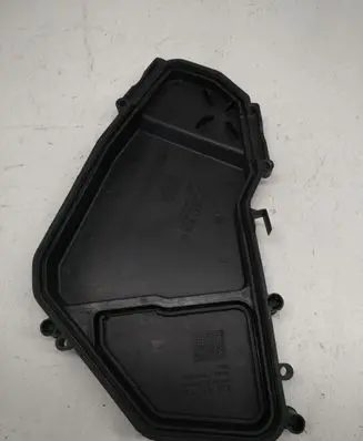 Volkswagen Touareg II Fuse box cover 7L0937576