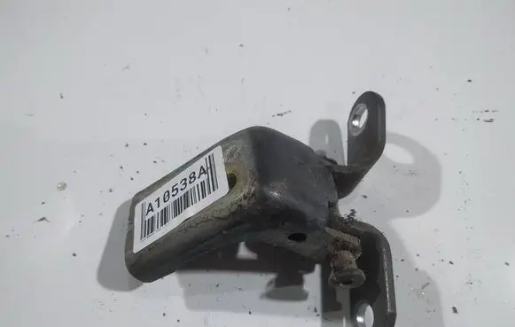 Ford Mondeo Mk III Rear door lower hinge 