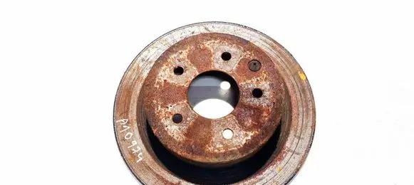 Nissan Qashqai Rear brake disc neventiliuojamas