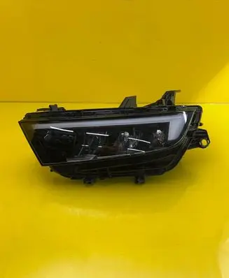 Opel Astra L Headlight/headlamp 9858777280