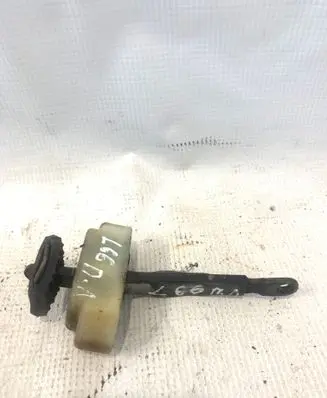 Suzuki XL7 I Front door check strap stopper