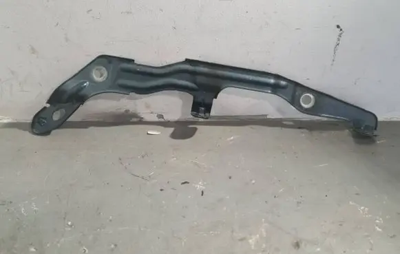 Audi A7 S7 4K8 Fender mounting bracket 4K8821167A