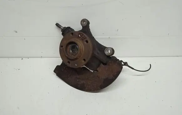 Peugeot 607 Front wheel hub spindle knuckle