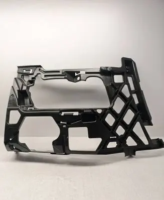 Front bumper mounting bracket