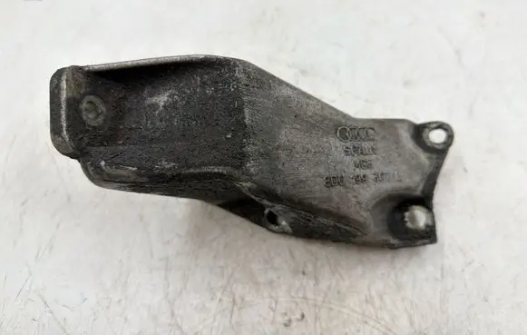 Audi A4 S4 B5 8D Engine mounting bracket 8D0199307L
