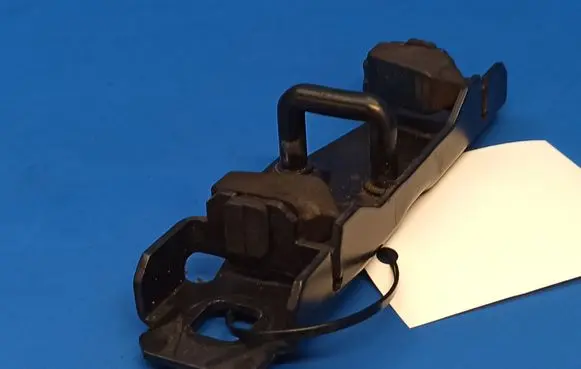 Ford Focus Trunk lock loop 3M51R404B12